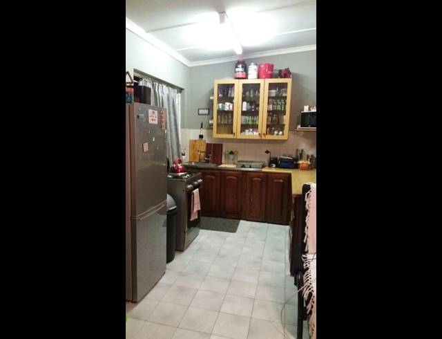 5 BEDROOM FREEHOLD RENTED IN MORNINGSIDE